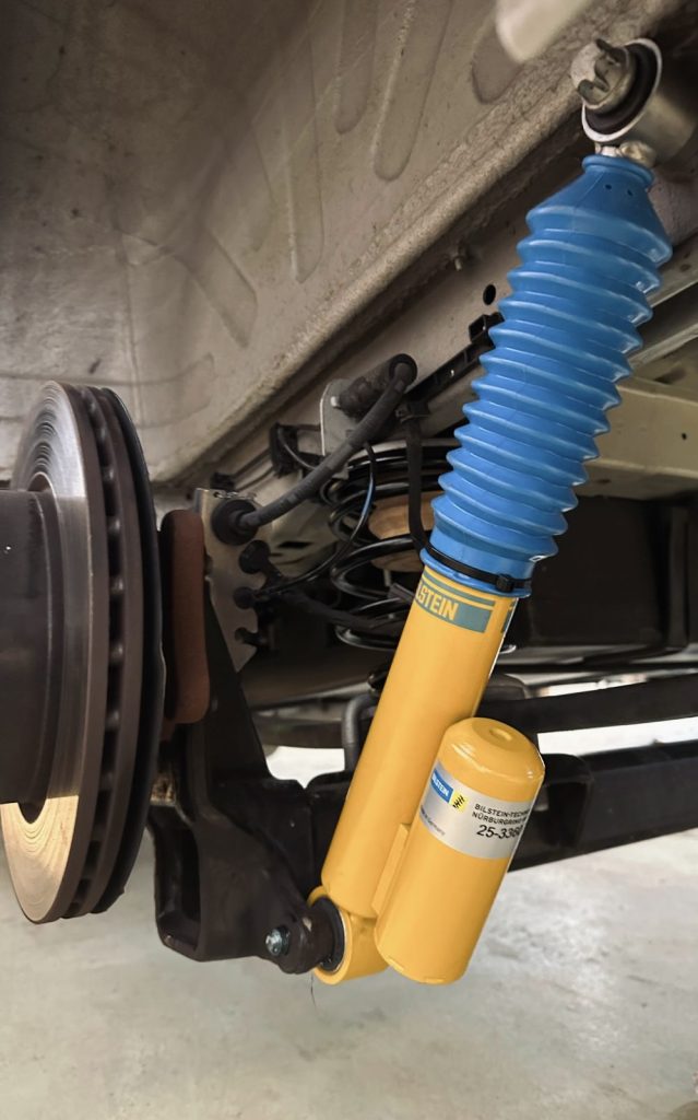 Leistungen 5 Fahrwerksoptimierung BILSTEIN-Stoßdämpfer